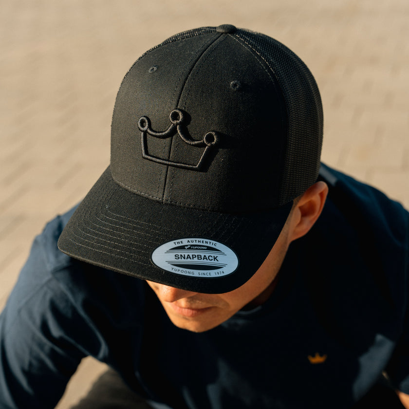 QKOTC Trucker Cap Crown 2025 - Black