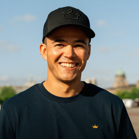 QKOTC Trucker Cap Crown 2025 - Black